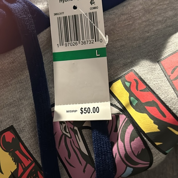 Marvel Sweatshirt hoodie. So soft. NWT - Picture 5 of 6